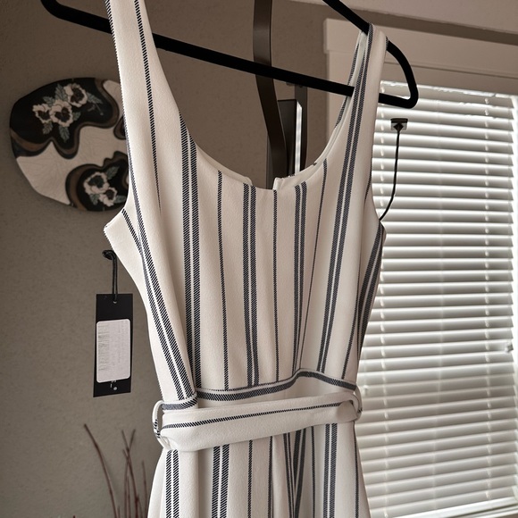 NWT Black Tape Comfortable  Jumpsuit. - Picture 4 of 6